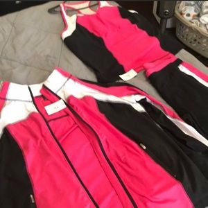 Women’s workout 3-piece outfit